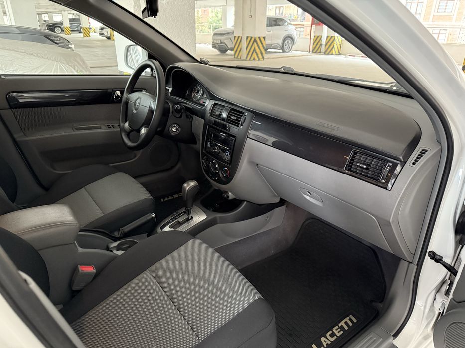 Chevrolet Lacetti 2018, avtomat