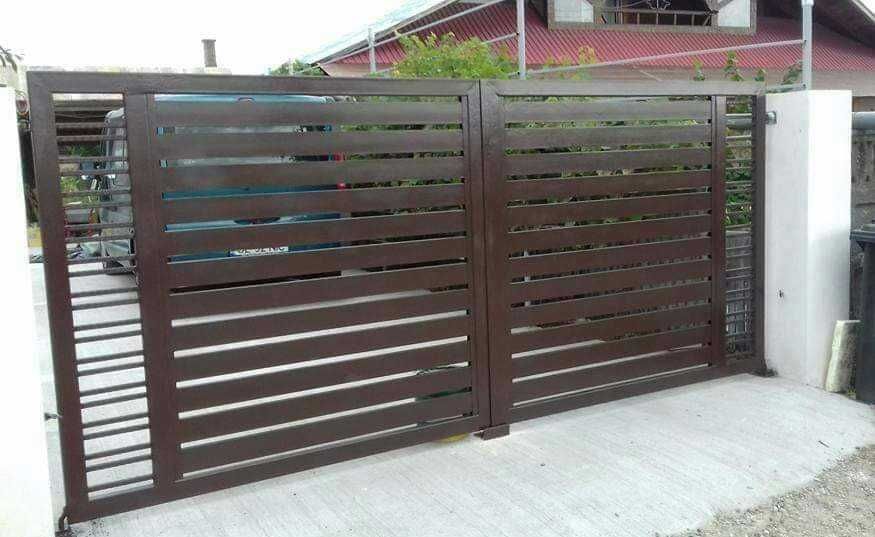 Garduri si porti din panou stil jaluzele si alte modele disponibile