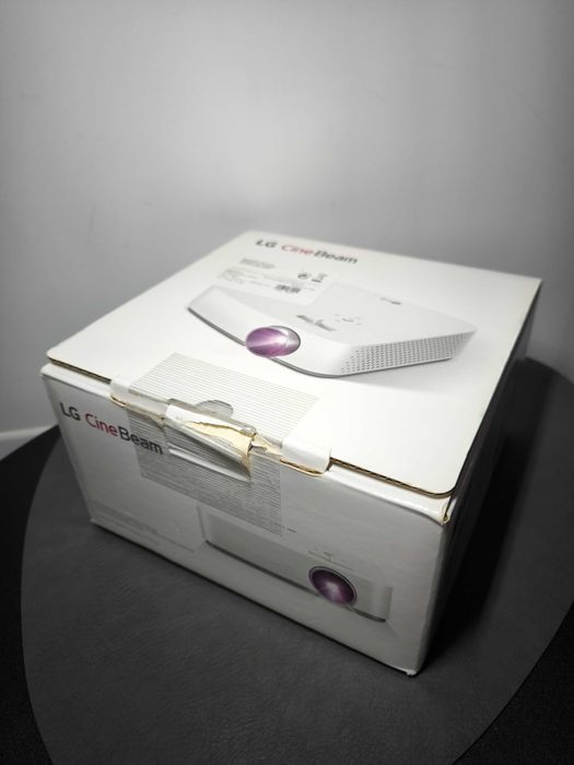 Proiector LG PF50KG Full HD 1080p | Portabil | WiFi | Bluetooth | Home Cinema | Ideal filme, jocuri, birou, compact, imagine clară