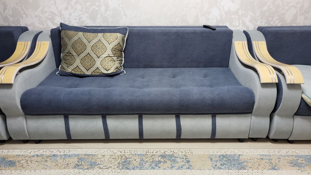 Продам диван все раскладываются