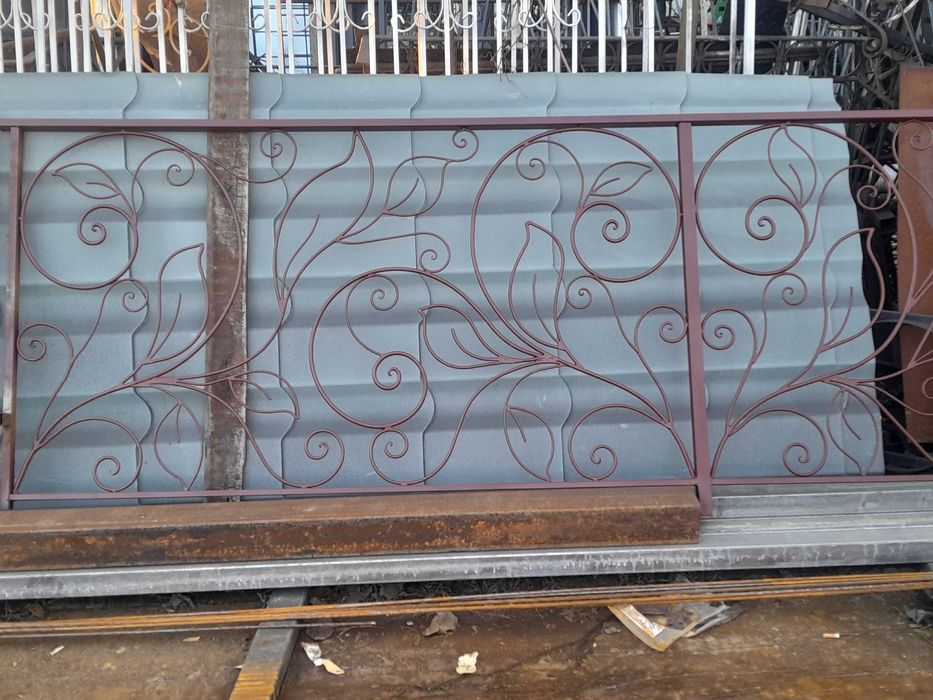 Парапети за стълбища и тераси от ковано желязо