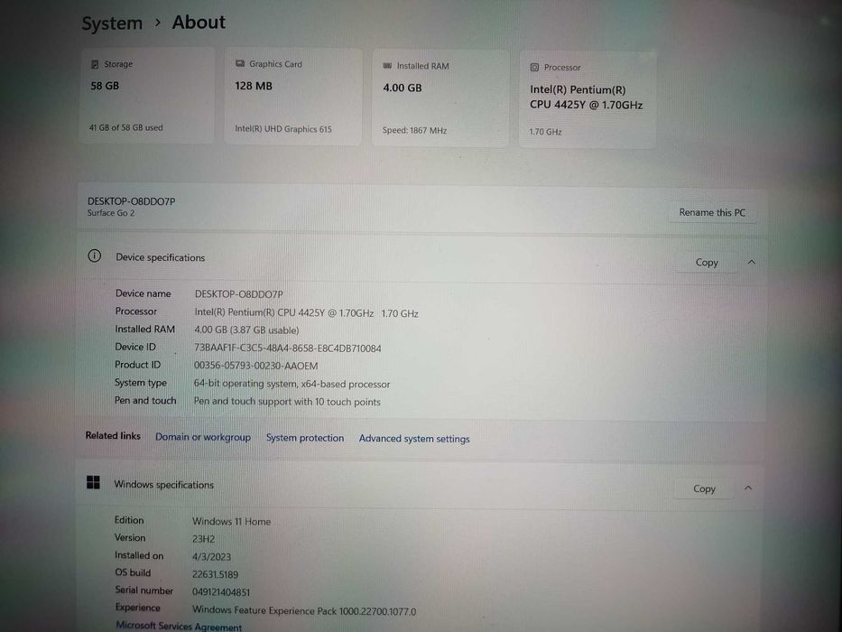 Лаптоп-Таблет Surface Go 2 + Стъклен протектор + клавиатура.