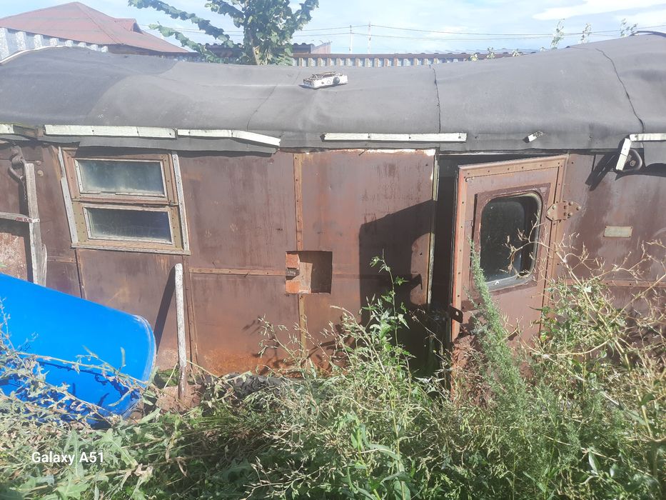 Продам будку-вагончик для хранения хозяйственных инвентаря, и мн др