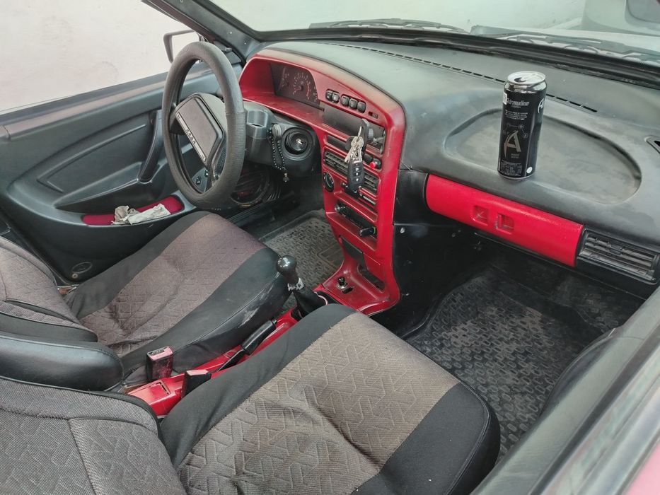 vaz 2109 sotiladi yili 1989 xolati yahshi