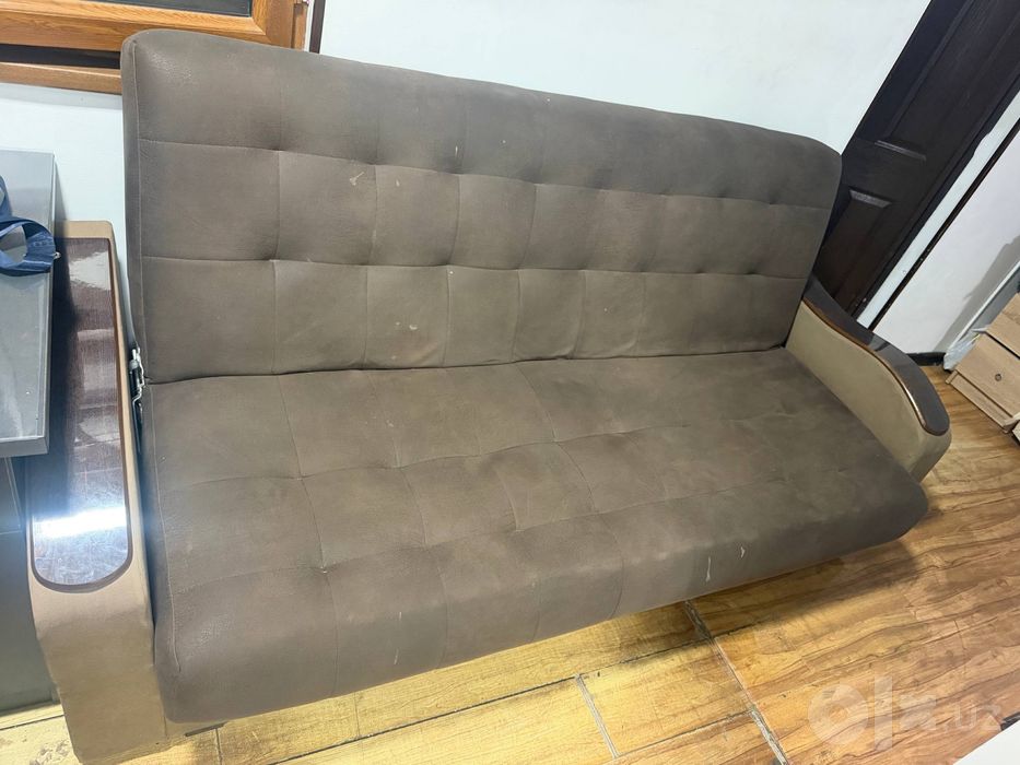 Sotiladi divan 2.3 mln