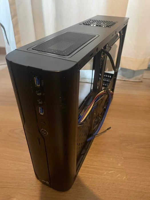 Carcasă Aerocool CS-101 Slim + 3 Ventilatoare
