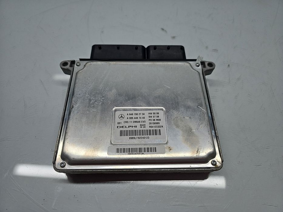 Calculator motor ECU Mercedes Clasa C (W204) [Fabr 2007-2014] A6461502