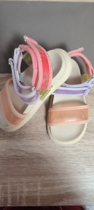 Sandale Zara mărimea 24