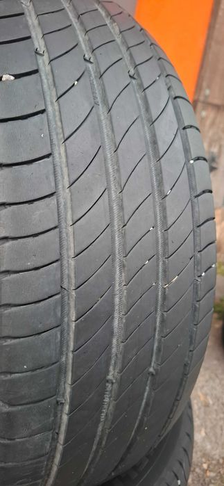 2бр. 205/55/16 Michelin 6.3mm грайфер, дот 22г. Безплатен монтаж