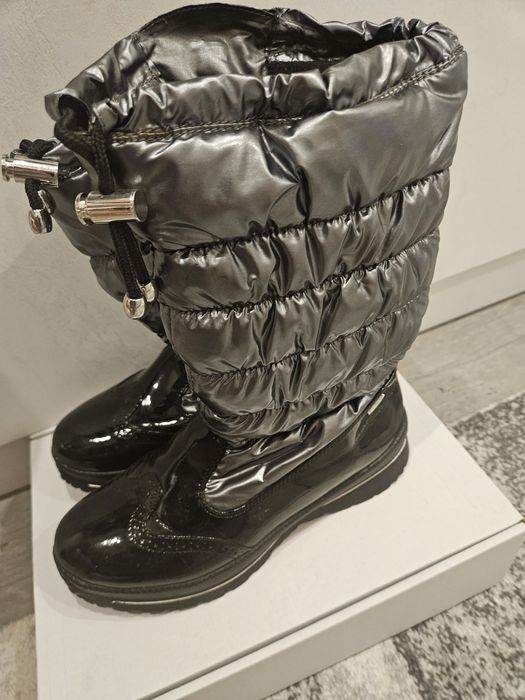 Дамски апрески Caprice