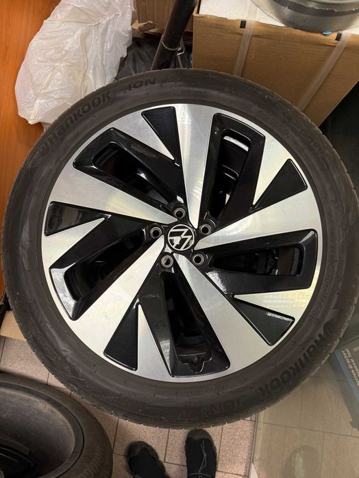 Продавам Оригинални Джанти 20 " за ID.4 ID.5 ID.7 с гуми HANKOOK ION EVO SUV