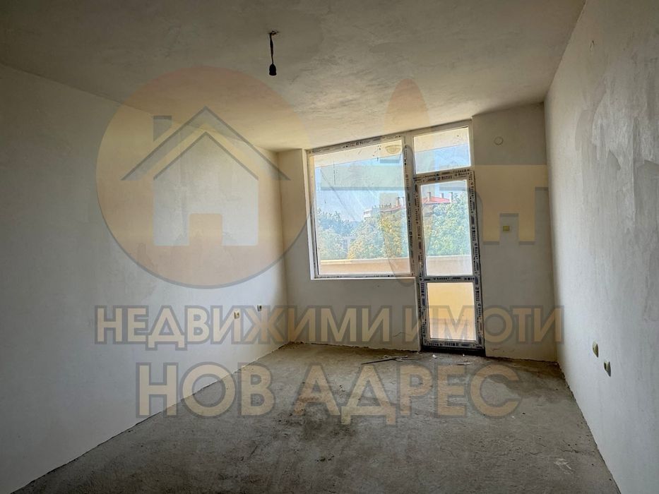 Продава се Двустаен апартамент в Търговище, Вароша - 76 кв.м за 1221 €/кв.м - Снимка #3