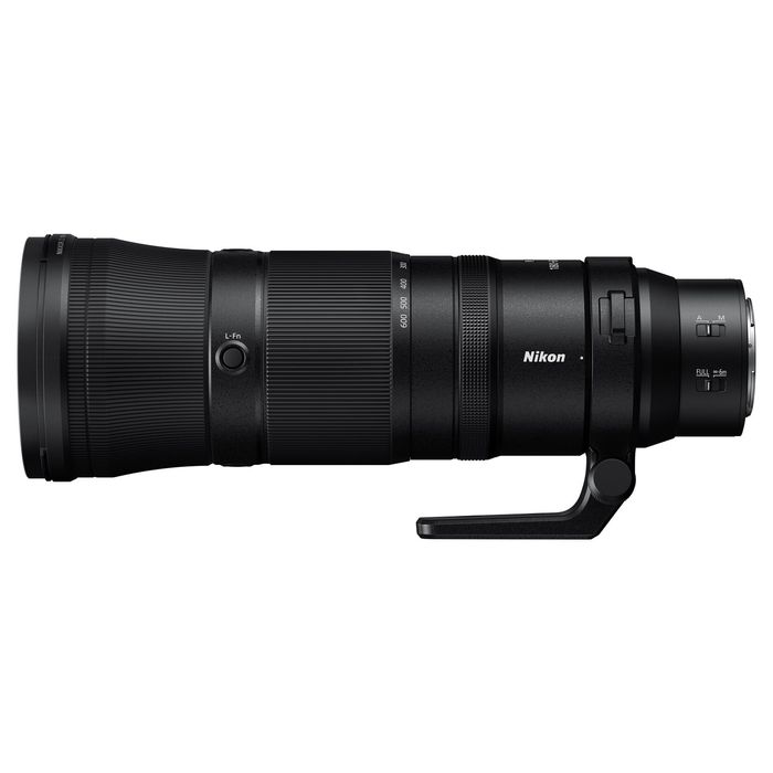 Vand Nikon 1800 - 600 in stare impecabila