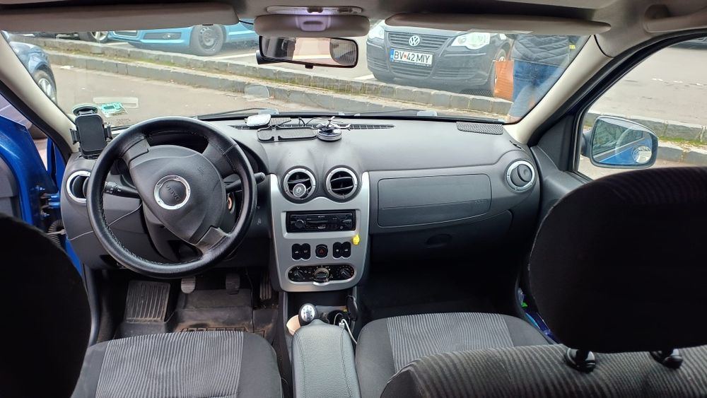 Dacia Logan 1.6 benzina unic proprietar cumpărată de nouă