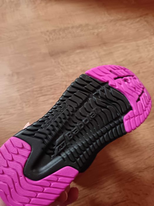 Нови детски маратонки, Марков и 28 номер