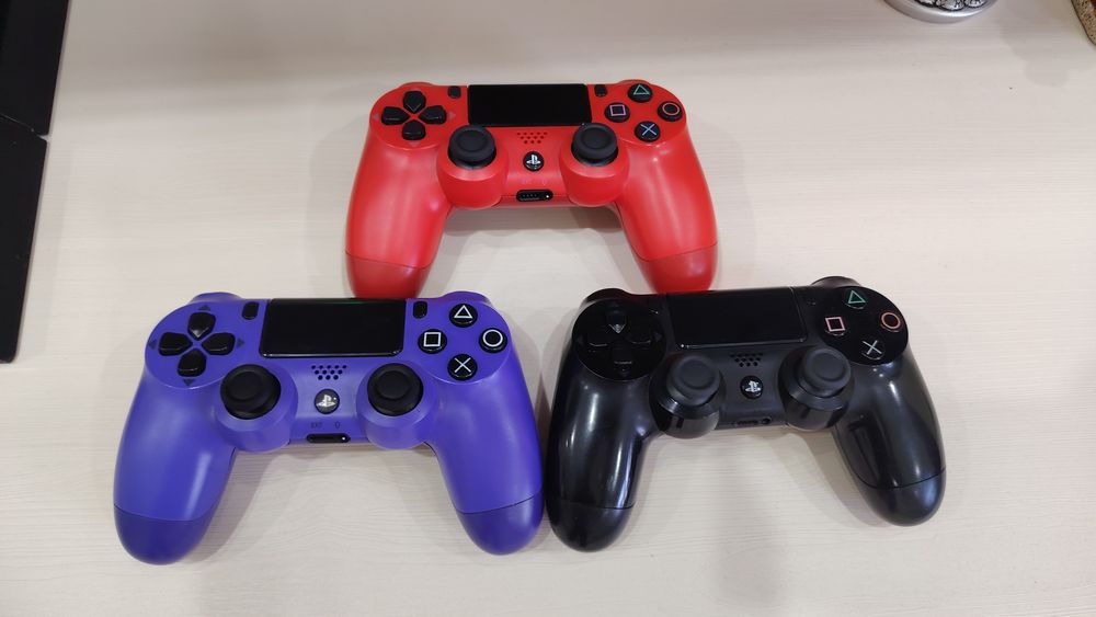 Продам PS 4 fat 1tb