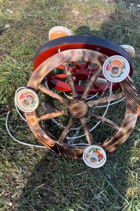 Vând candelabre rustice