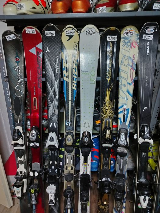 Ски и ски обувки втора