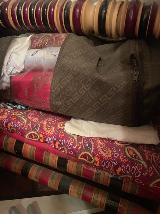 Beshik yangidek holati zor.