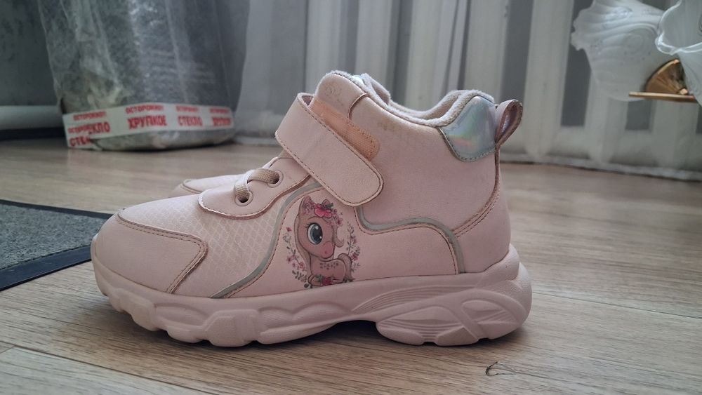 Осенние ботинки для девочки