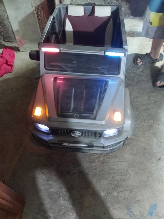 Детская машина джип