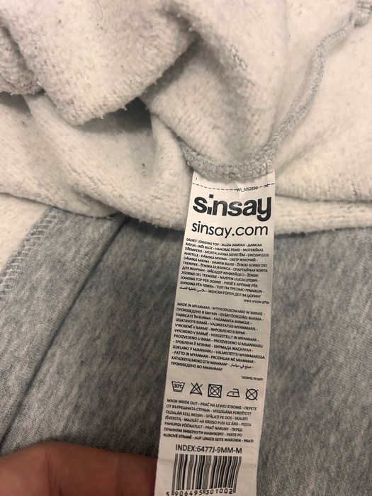 Hanorac gri cu fermoar la gât