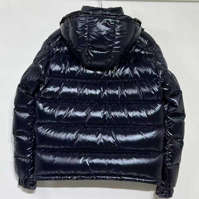 Geaca Moncler Maya cu puf barbati