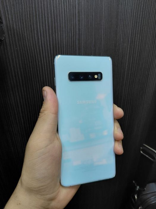 Samsung S10+ ideal holatda