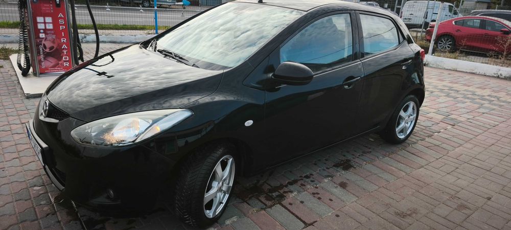 Mazda 2 ideala navetă