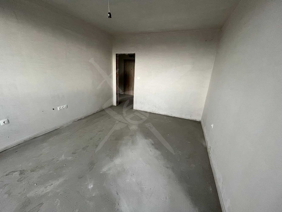 Продава се Двустаен апартамент в Пловдив, Център - 84 кв.м за 868 €/кв.м - Снимка #1