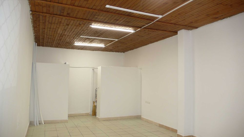 Дава се под наем Магазин в София, Зона Б-19 - 40 кв.м за 500 € - Снимка #1