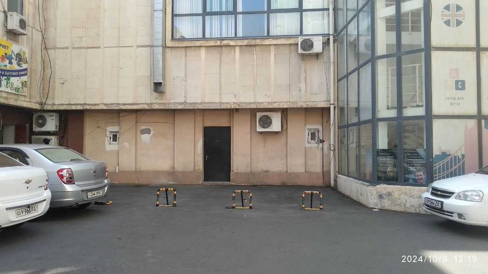В центре Ташкента пл. Хамида Алимджана 174 м2