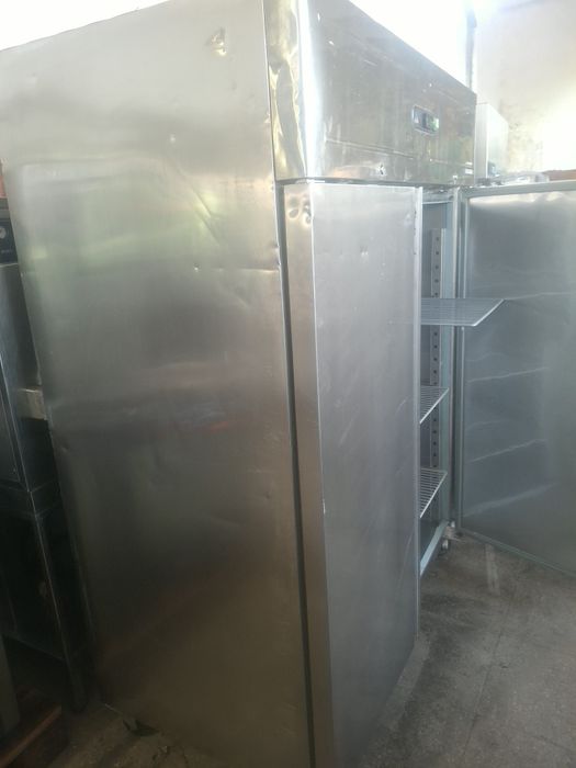 Хладилник професионален средно температурен