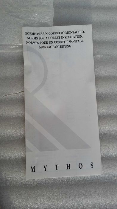 Baterie bideu stativa Mythos, finisaj inox/auriu, noua