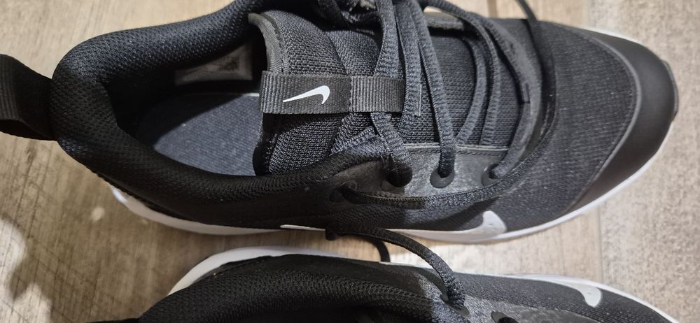 NIKE Обувки Omni Multi-COURT GS