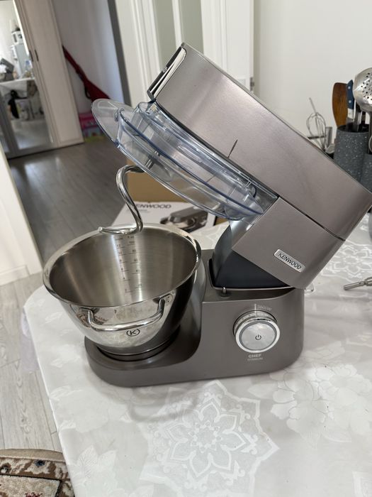 Кухонный комбайн Kenwood