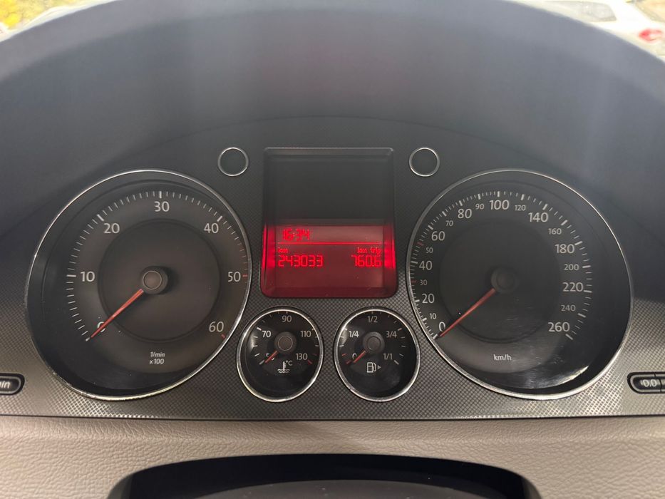 Volkswagen Passat B6 - 2.0 TDI - 2006