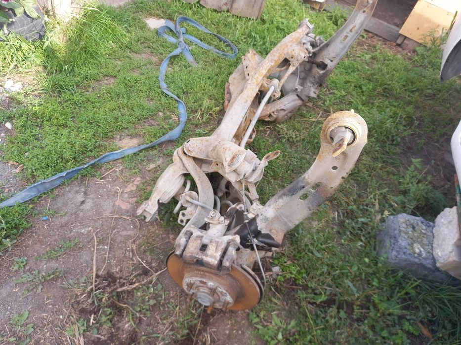 Задняя балка мазда 6