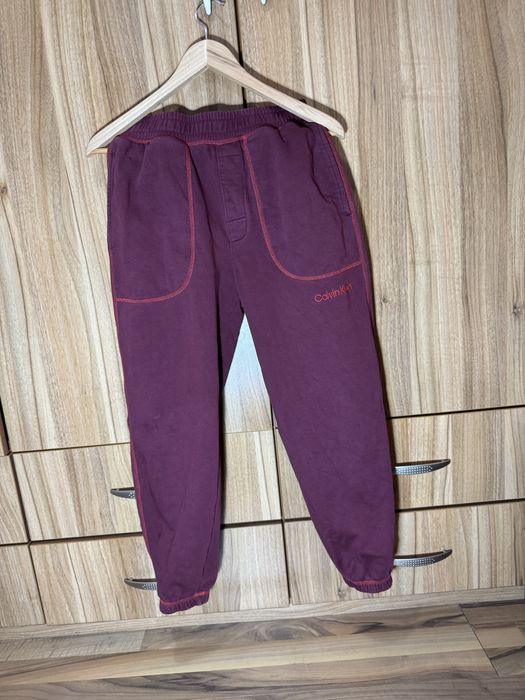 Екип Calvin Klein