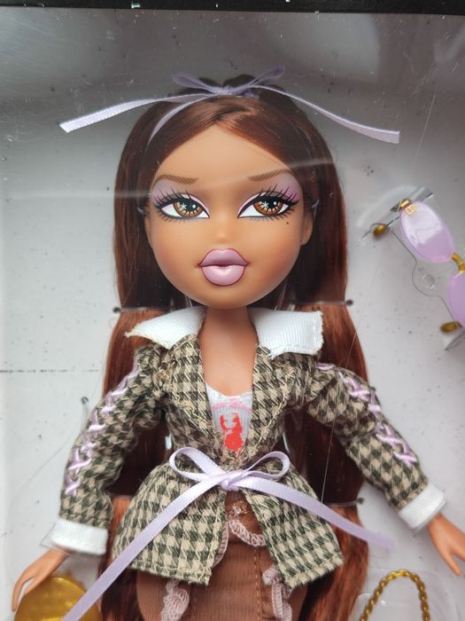 Кукла Братц Bratz Stylin Ясмин