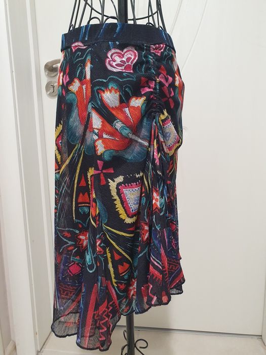 Оригинална Desigual пола шарена с подплата М