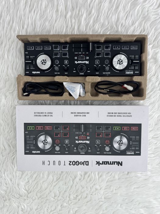 Controlerul DJ 2GO2 Touch