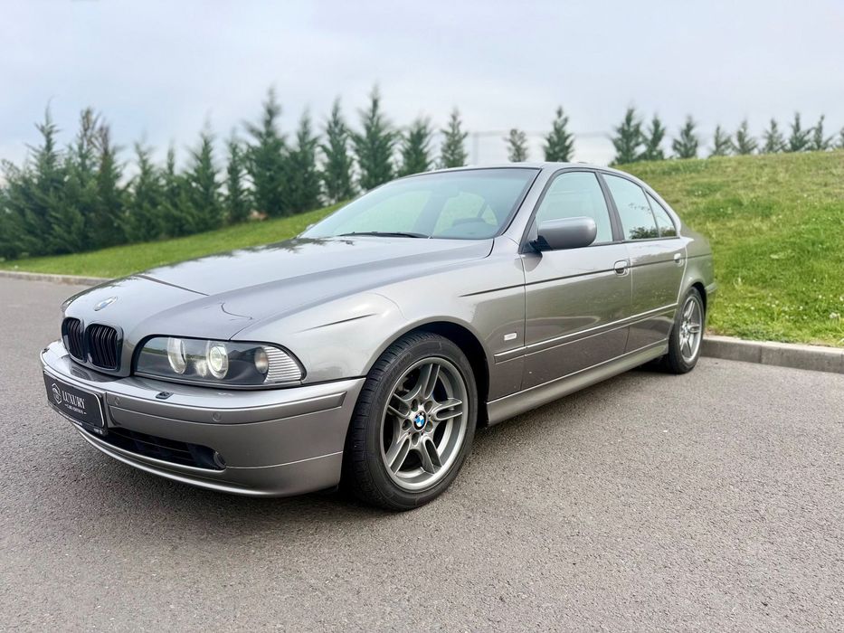 BMW  2003 — imagine 1