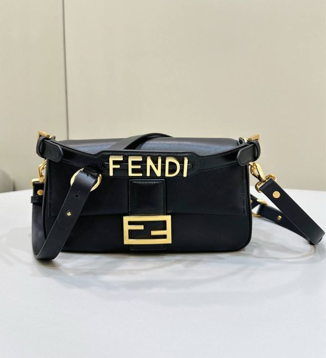 Geanta Fendi Baguette