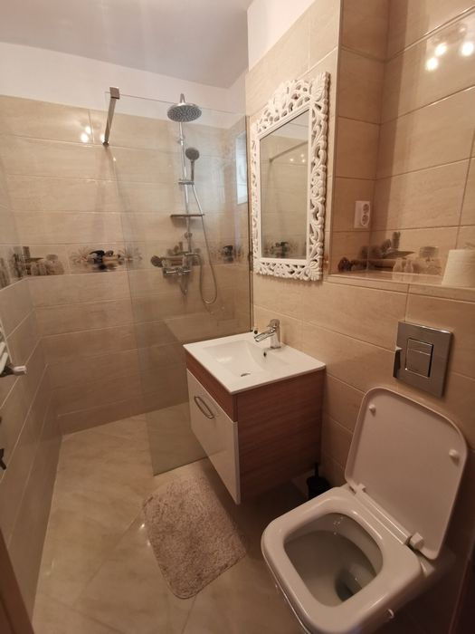 Chirie apartament 3 camere