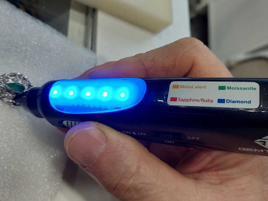 Стари дамски златни обеци с изумруд и диаманти;злато, златен ,златна