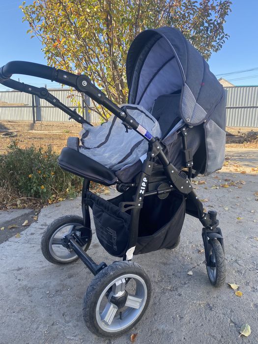 Детская коляска