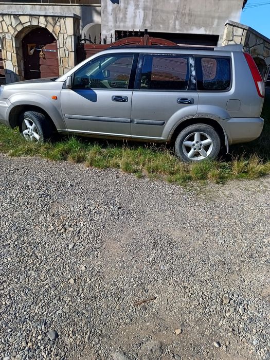 Nissan X Trail 2,0 l benzină
