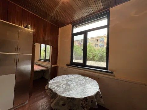 Qizlarga kvartira sheriklikka bezmakler Mirzo Ulugbek rayonida