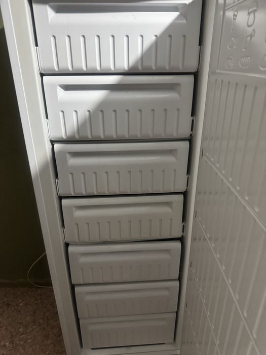 Продам морозильник